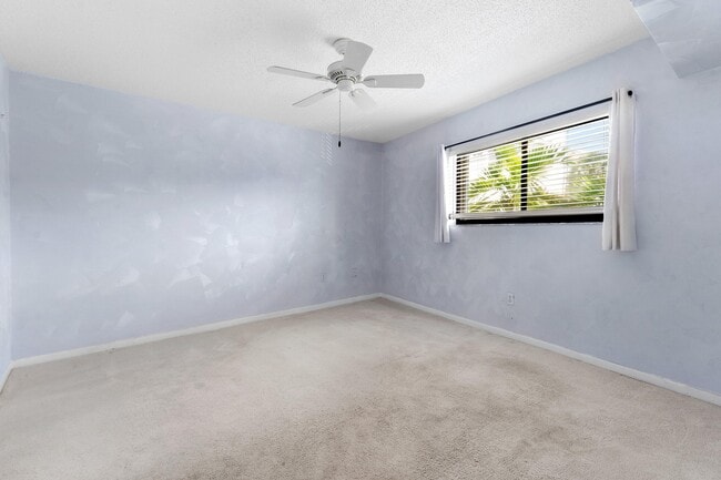 Building Photo - 3605 S Ocean Blvd