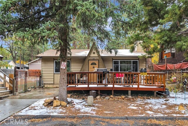 Primary Photo - 360 Maple Ln