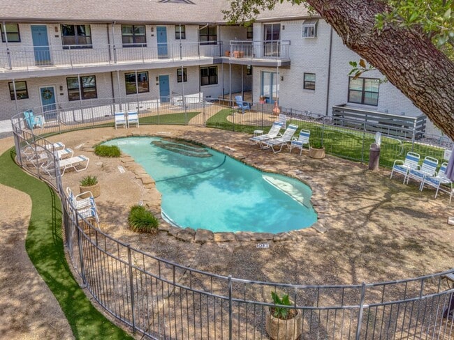 Building Photo - Modern 1-Bed Apartment in Inwood & Lemmon ...