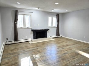 Building Photo - 7 Staunton Ct