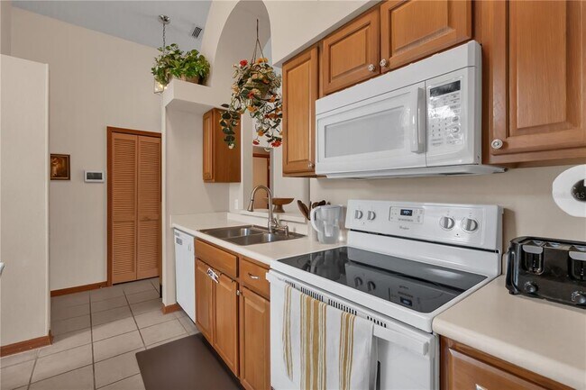 Building Photo - 3024 Bloomsbury Dr