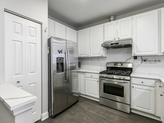 Building Photo - 2331 Overlook Ct