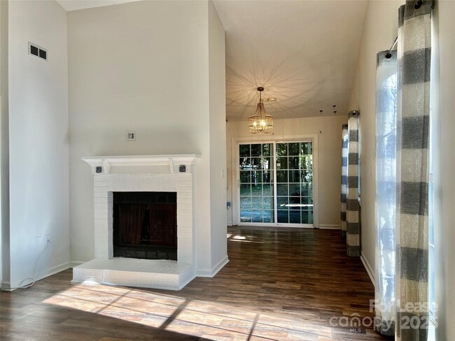 Building Photo - 12318 Delcorte Ln
