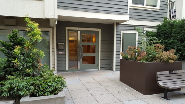 Secured Entrance - 2901 NE Blakeley St