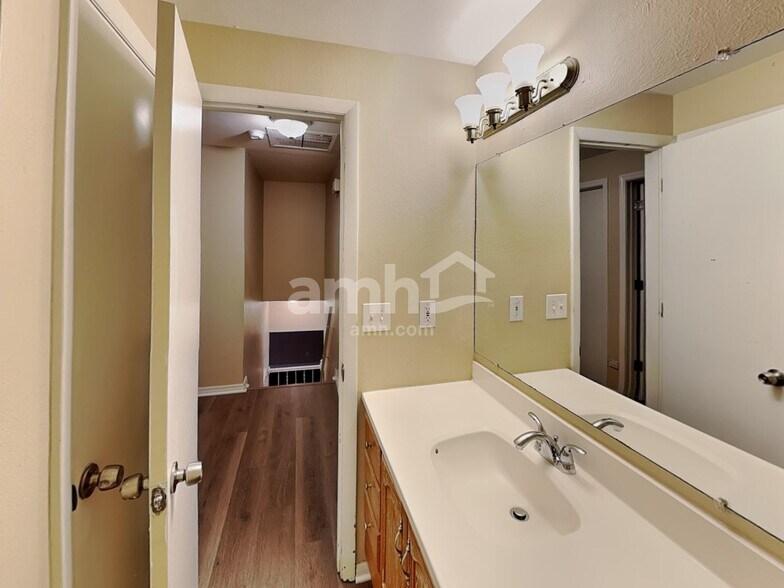Building Photo - 7585 Estes St