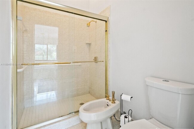 Building Photo - 9340 NW 48th Doral Terrace