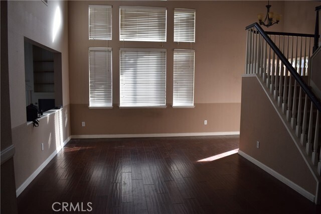 Building Photo - 573 E Stephanie Dr