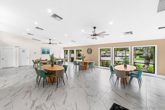 Building Photo - 6562 Boca Del Mar Dr
