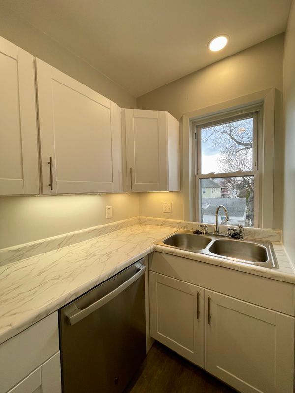 Building Photo - 26 Norris Ave