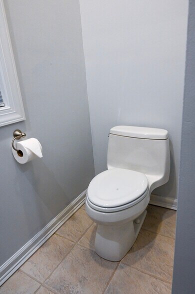 Bathroom toilet - 330 Demain Ave