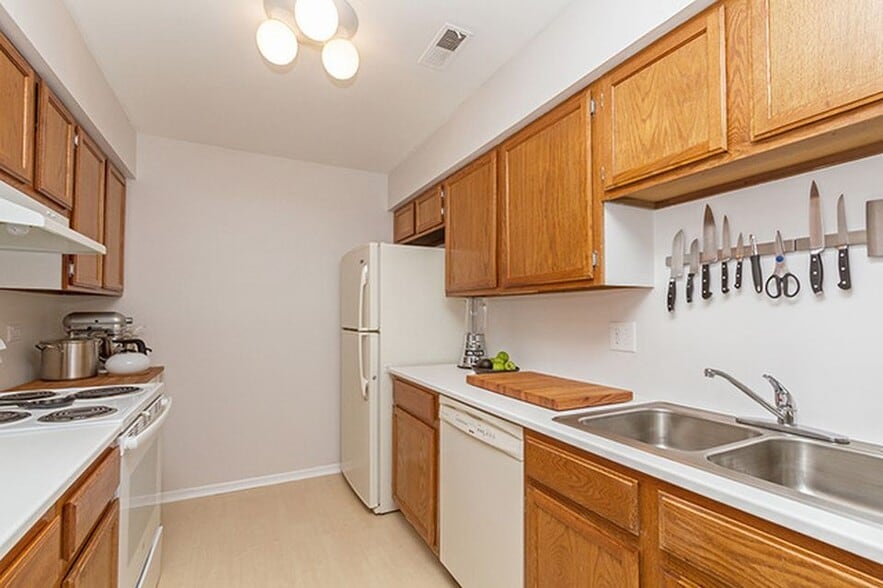 Kitchen - 1426 Stonebridge Circle