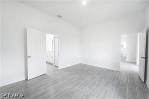 Building Photo - 1249 Bari St E