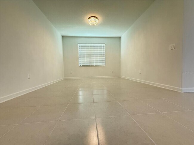 Building Photo - 7117 Dilly Lake Ave