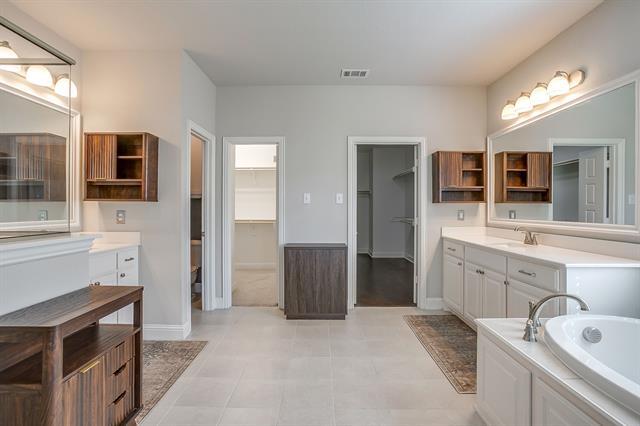 Building Photo - 12400 Angel Vine Dr