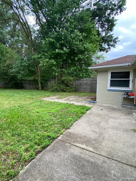 Building Photo - 3358 Poplar Ave