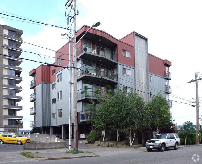 Building Photo - Triton Terrace
