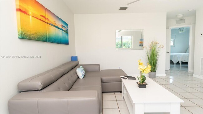 Building Photo - 1461 NW 10th St