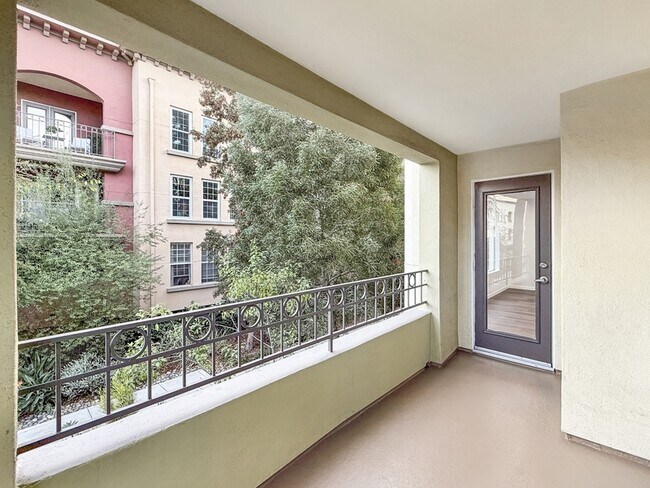 Building Photo - 1270 Cleveland Ave