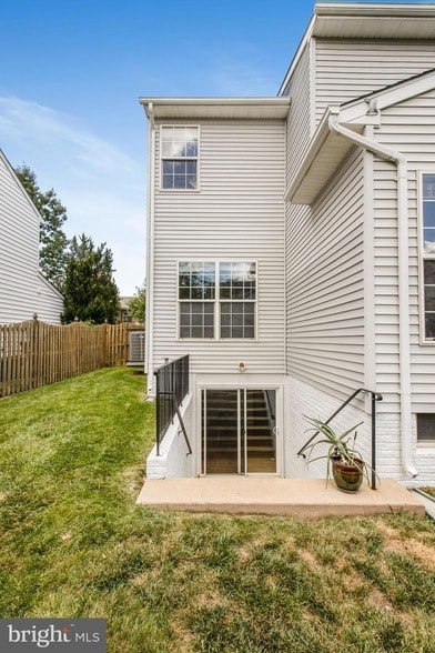 Building Photo - 115 Richard Dr SE