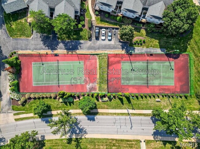 Building Photo - 1621 High School Dr