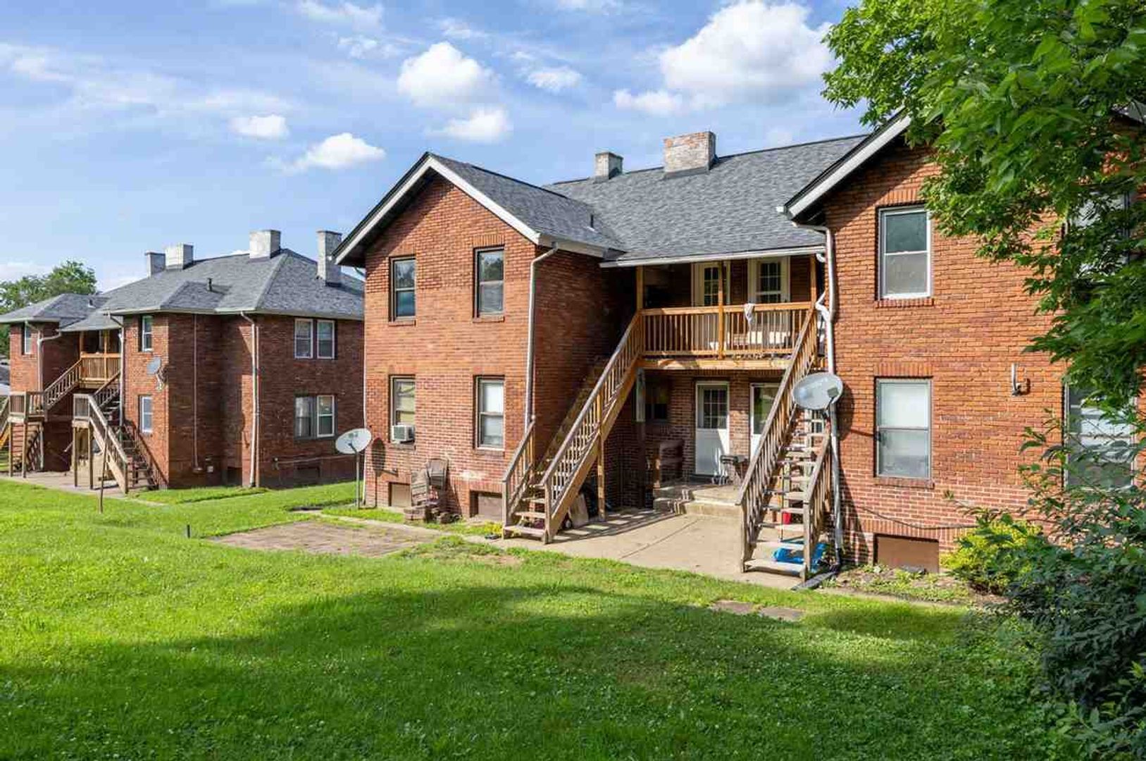 Building Photo - 1037 N 6th St
