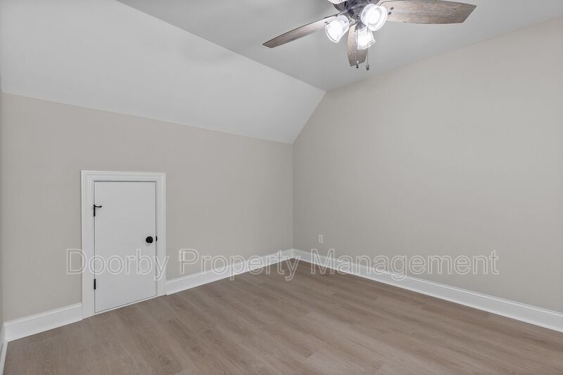 Building Photo - 36 Alden Ln