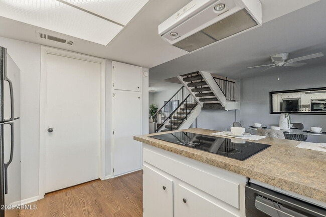 Building Photo - 4324 N Parkway Ave