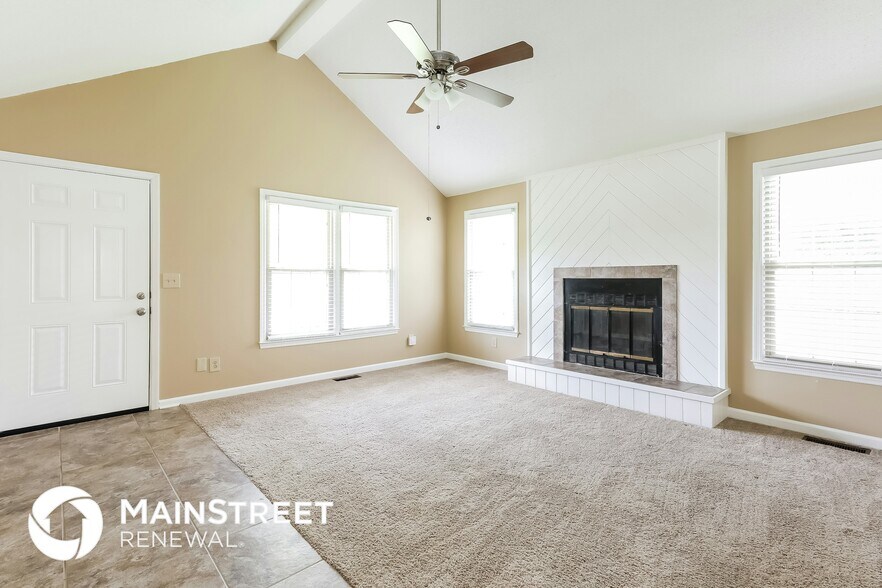 Building Photo - 1001 Sequoia Dr