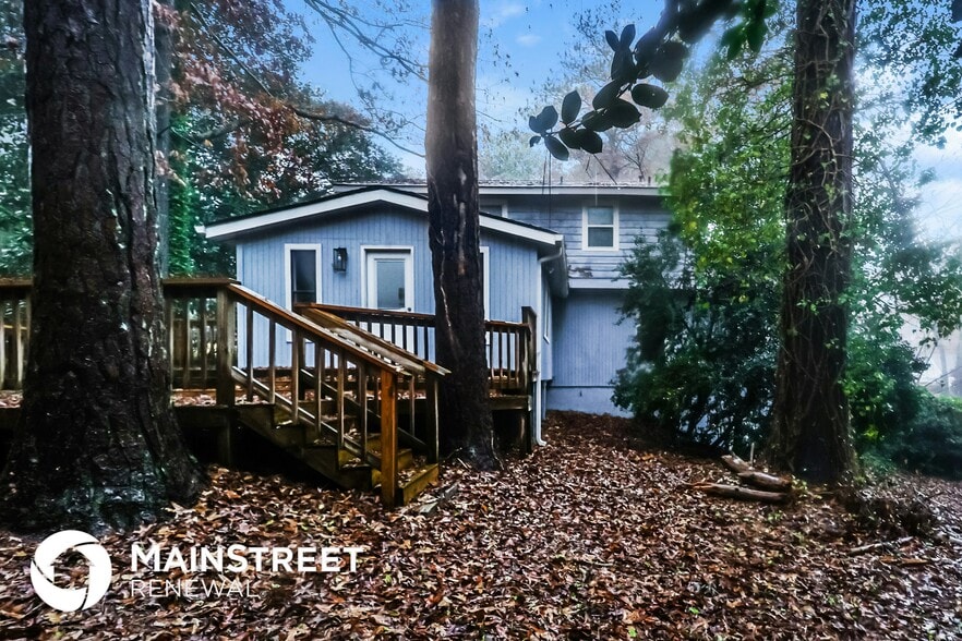 Building Photo - 4433 Woodbank Ln