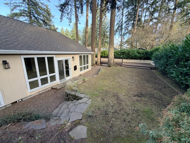 Building Photo - 1620 Ash St