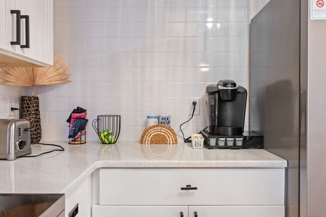 Building Photo - 4 N 3rd St