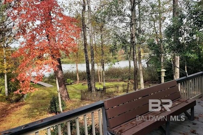 Building Photo - 31 Lake Shore Dr