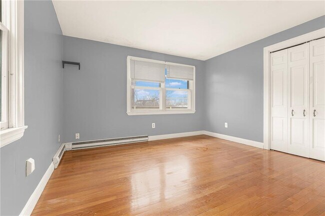 Building Photo - 3421 Pawtucket Ave