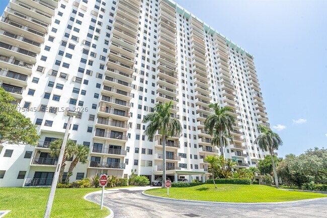 Building Photo - 1201 S Ocean Dr