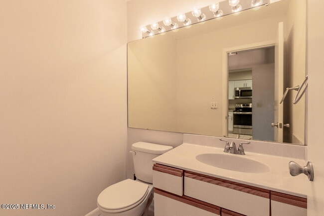 Building Photo - 1518 Spindrift Cir W