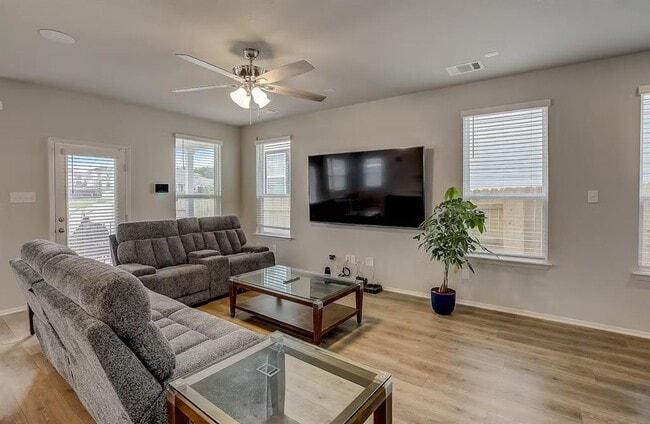 Building Photo - 5624 Corso Ct