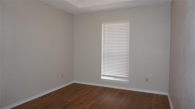 Building Photo - 6044 Sundown Dr
