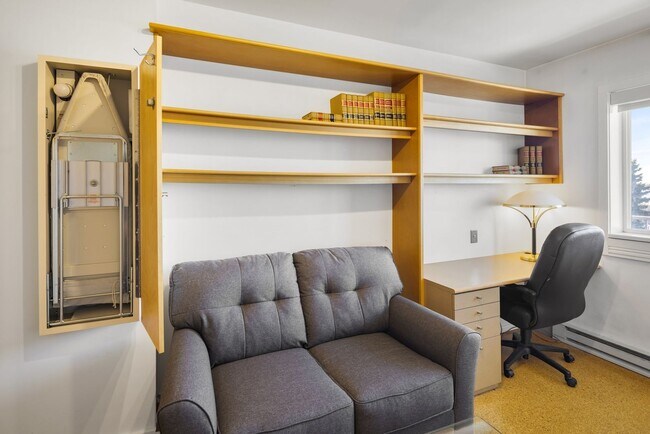 Building Photo - Downtown Anchorage Two Bedroom Two Bath wi...