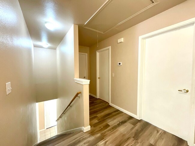 Building Photo - **APPLICATION RECEIVED** *MOVE IN SPECIAL* Spacious 3BR Two-Story Near Lackland AFB with Fenced B...