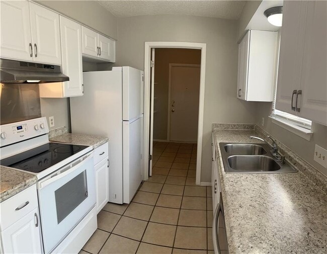 Building Photo - 9806 Brasher Dr