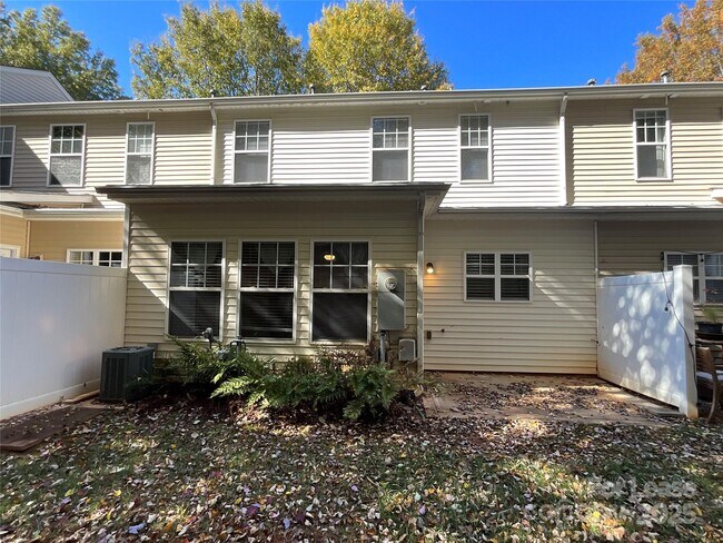 Building Photo - 5919 Pisgah Way