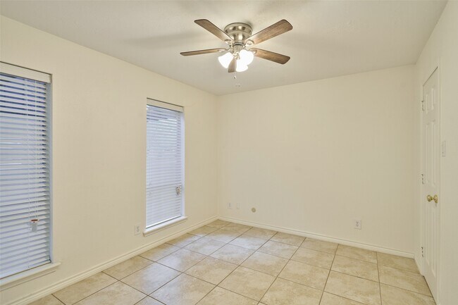 Building Photo - 11616 Timberwild St