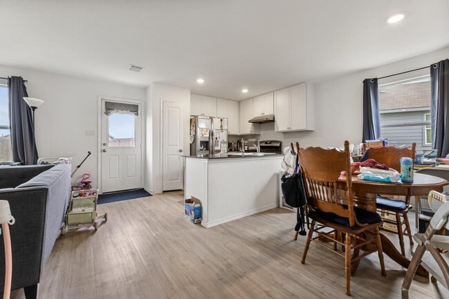 Building Photo - 726 Tulsa Trl