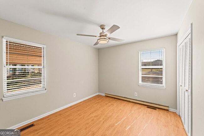 Building Photo - 4421 Jacobs Dr SW