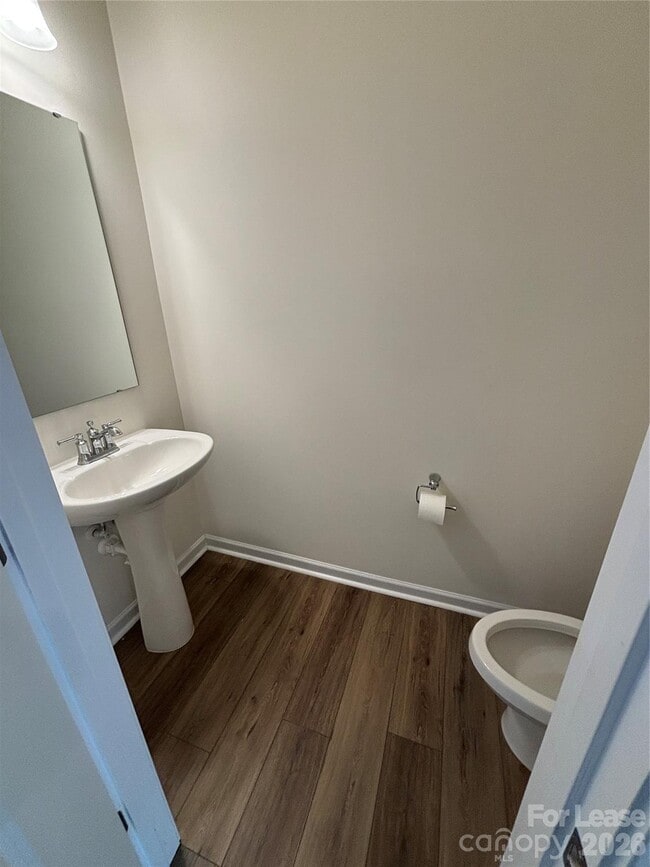 Building Photo - 5211 Maynard Hl Dr