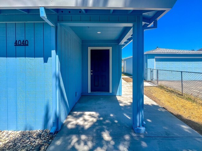 Building Photo - Newly Remodeled Two Bedroom Napa House