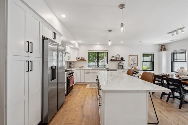 Building Photo - 9 Tidal Cove Way
