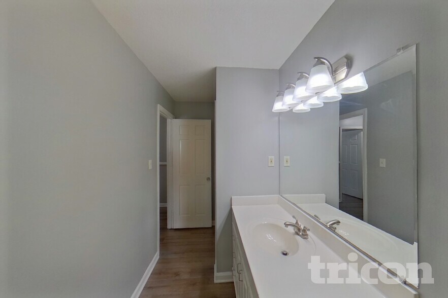 Building Photo - 4217 S Martin Way