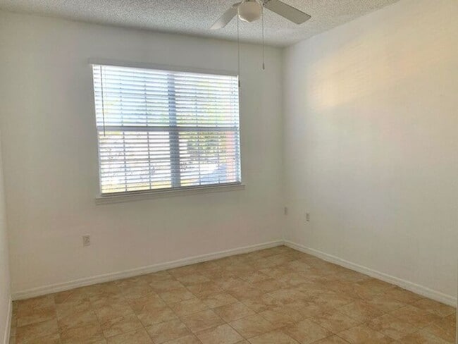 Building Photo - 10873 Windsor Walk Dr