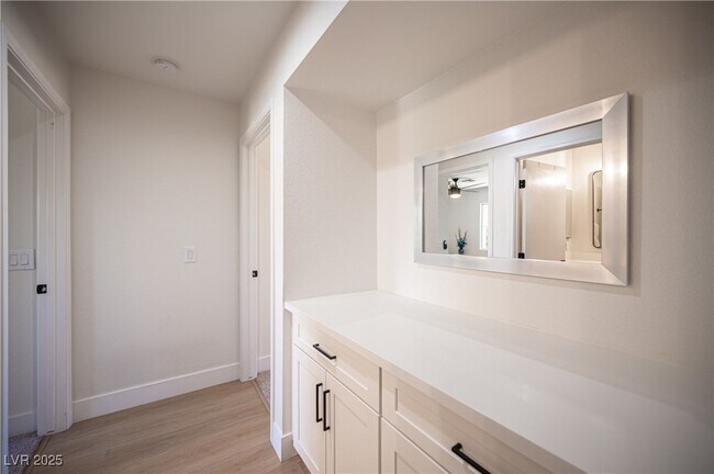 Building Photo - 2548 Tumble Brook Dr